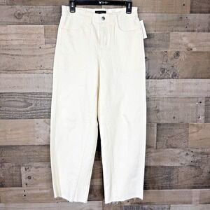 Free Assembly Women's Cropped Carpenter Barrel Jeans Size 2 Vanilla Cream Relax!